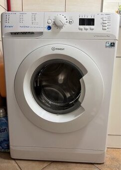 Pračka Indesit