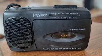 ProTech – přenosný kazetový přehrávač s rádiem (AM/FM)