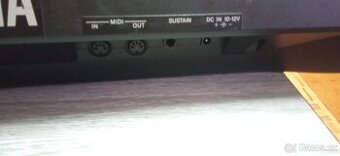 Prodám Yamaha PSR 330