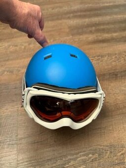 Dětská helma na lyže s brýlemi