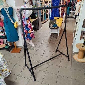 Šatní stojan IKEA Turbo