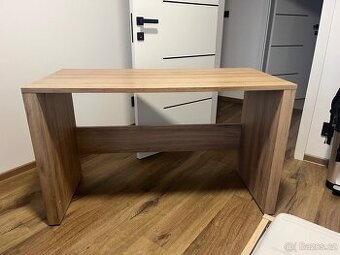 Kancelářský stůl