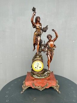 Starožitné francouzské krbové hodiny