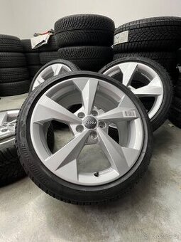 Audi a3, golf, Octavie r18 225/40 nejeté zimní