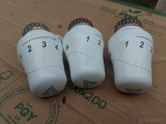 Termostatická hlavice na radiátor topení 3 kusy