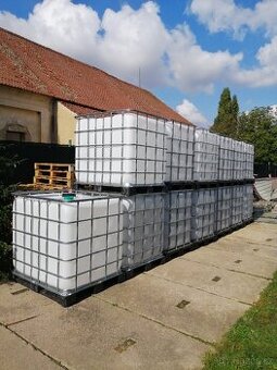Nádrže na vodu 1000 litrů, kubikovky (i na pitnou vodu)