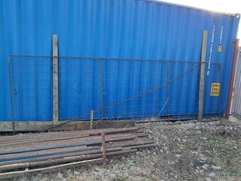 Brána, oplocení stavby, plot - výška 156cm, délka 5metrů