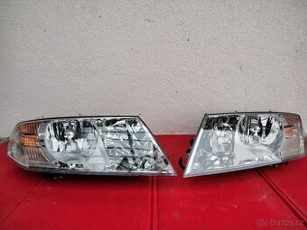 Škoda Octavia 2 přední světlomety
