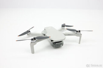 DJI Mini 2 SE Fly More Combo