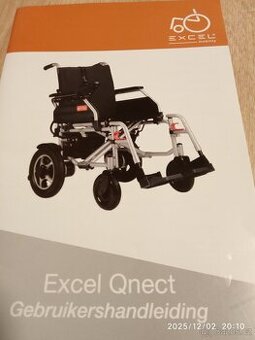 Skládací elektrický invalidní vozík