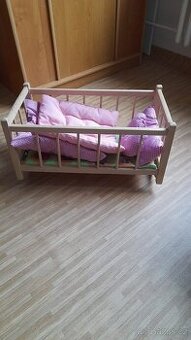 Postýlka pro panenky