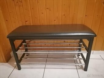 Botník se sedátkem