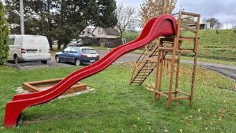 Dětské hřiště zahradní se skluzavkou