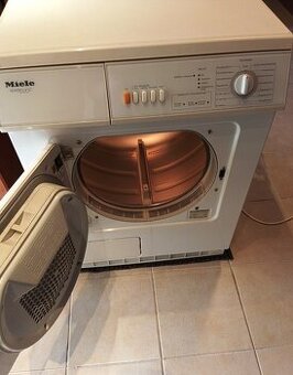 Sušička prádla Miele T442C