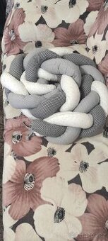 Mantinel do postýlky