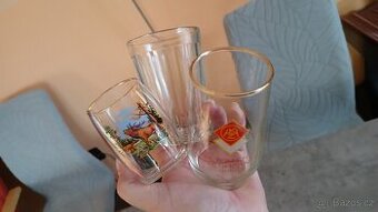 Set 3 vintage sklenic -cena je uvedena za vše