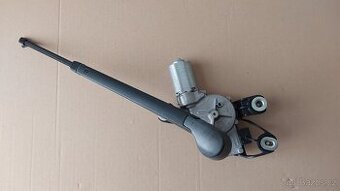 VW Touran rok 2013 – Stěrač zadní