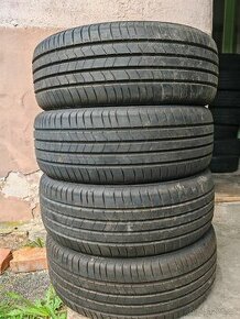 Qashqai, ASX, Duster, Ix35 letní 215/55/18.