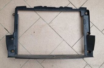 Alfa romeo 147 plast na chladič