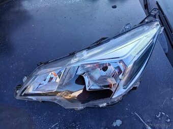 Mitsubishi space star leve Predni svetlo