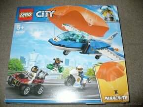 Lego City 60208 Zatčení zloděje s padákem
