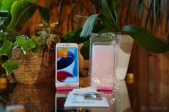 iPhone 7 32GB růžový (2)