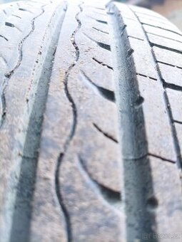 Prodám sadu letních pneu KUMHO 165/60/14