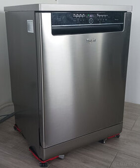Myčka Whirlpool ADP 8070 IX