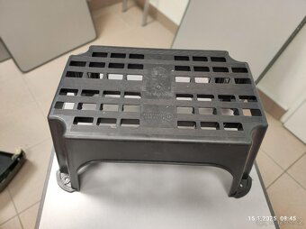 Stupínek, konev - 1