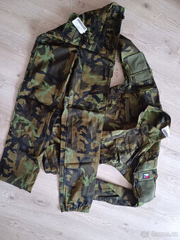 Celoroční uniforma AČR vz. 95