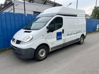 Renault Trafic 2.0Dci rok 2010 MOTOR