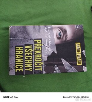 Kniha od Annie ward překročit všechny kranice
