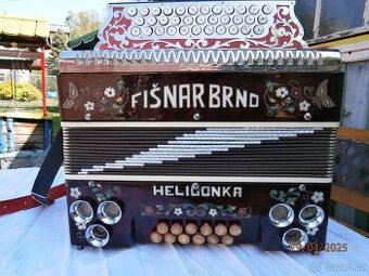 Prodam třiřadou,třhlasou heligonku FŠNAR BRNO.