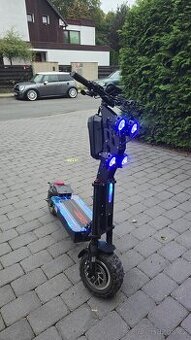Prodám elektrickou koloběžku – TOURSOR X13 Pro, 10 000 W