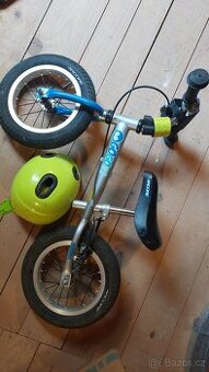 Dětské odrážedlo + helma