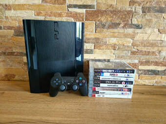 PS3 Super Slim 500 GB + 8 her - TOP STAV