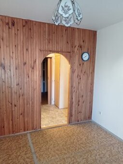 Pronajmu garsonku v Jindřichově Hradci