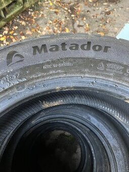 Zimní pneu Matador Nordica 215/60R17 100V