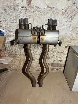 BMW M3 E92 kompletni vyfuk + Milltek