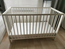 Detska postylka Ikea se zabranou + prislusenstvi