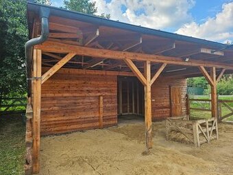 PRODÁM STÁJ - ZAHRADU V OBLEKOVICÍCH