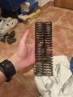 Zadní pružiny Jawa pionýr