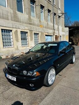 Prodám Bmw E39 Sedan 535i V8 Shadow-line