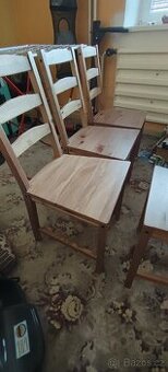 Dřevěné židle