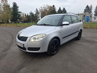 Škoda Fabia II kombi 1.4 16V 63kW,klima,senzory,tažné