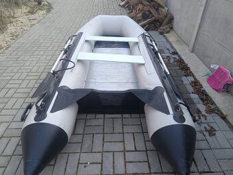 Nafukovací člun 330 cm + Mercury 5HP 4T – komplet