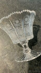 Broušená olovnatá křišťálová váza (nástolec) Glasspo