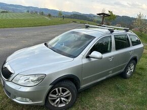 ŠKODA OCTAVIA 2009 COMBI DIESEL 4x4 NOVÁ STK - 1