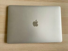 MacBook Air 13" 2020 + Thule - 1