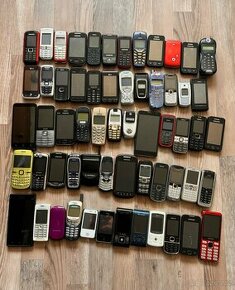 Sbírka mobilních telefonu